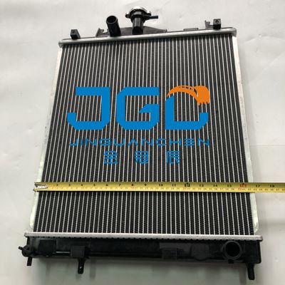 20T-03-81211 Radiateur réservoir d'eau pour excavateur PC35R-8 PC30R-8 Radiateur