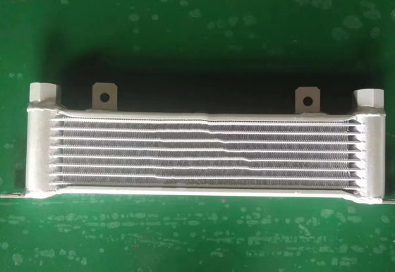 PC20 refroidisseur d'huile pour excavateur Matériau en aluminium de haute qualité