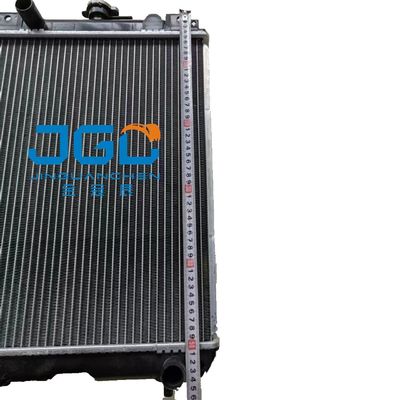 Une excavatrice plus fraîche Water Cooler de liquide réfrigérant de climatisation du radiateur PC30-8 de réservoir d'eau