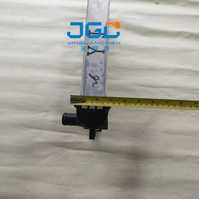 Petit système en aluminium de refroidissement par l'eau de radiateur de réservoir d'eau d'Accessories E305 d'excavatrice