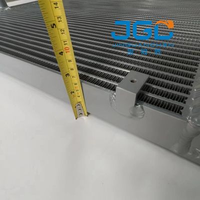 Pièces de rechange de filtre à essence du réfrigérant à huile hydraulique ZAX200-1 de radiateur pour l'excavatrice