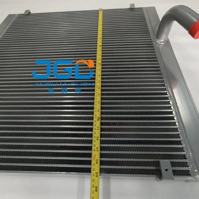 Pièces de rechange de filtre à essence du réfrigérant à huile hydraulique ZAX200-1 de radiateur pour l'excavatrice