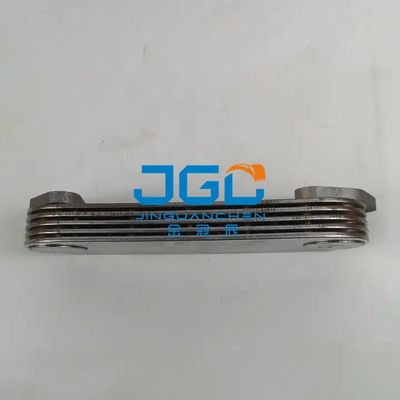 Les assistances techniques de refroidissement composantes du refroidisseur 6D34 de noyau d'huile le camion ME033678 diesel disponible