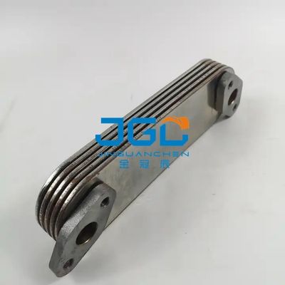 Les assistances techniques de refroidissement composantes du refroidisseur 6D34 de noyau d'huile le camion ME033678 diesel disponible