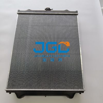 Excavatrice Tank de radiateur d'Aluminium-plastique d'Ex120-6 Ex110-6 Ex130-6 4448372 pièces de moteur