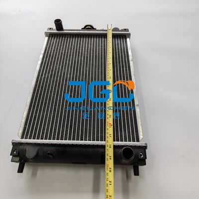 Excavatrice Accessories d'accessoires de machines d'ingénierie de radiateur de réservoir de l'eau YM30-6