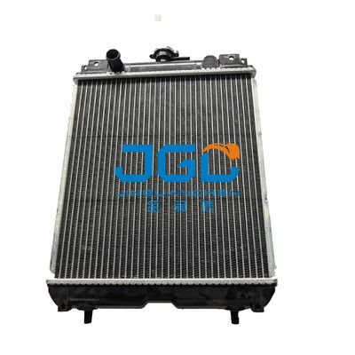 Excavatrice Accessories RC411-42300 du moteur D1703 du radiateur KX91-3 U35 U35-3 de réservoir d'eau