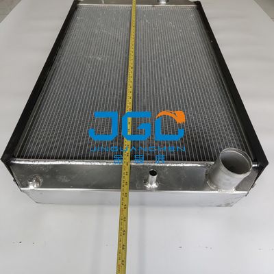 Excavatrice Accessories de radiateur de réservoir de l'eau R220-5