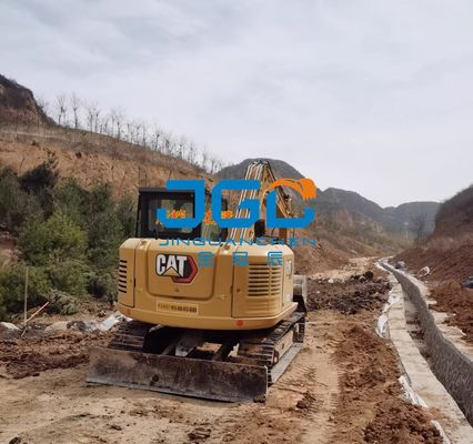 307 309 Poussez et tirez la vitre du bras de fenêtre de la porte gauche avant et après le pare-brise de l'excavatrice