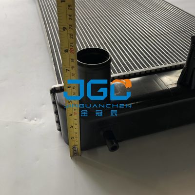 Excavatrice Parts du radiateur 4668378 de réservoir d'eau des pièces de machines de construction ZAX200-5B