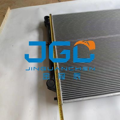 Accessoires pour excavatrice ZAX350-1 Réservoir d'eau Radiateur Components de machines d'ingénierie