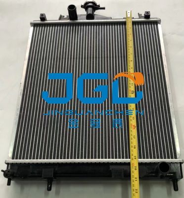 PC35R-8 Components du système de refroidissement du radiateur de réservoir