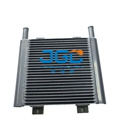 Assemblée 4479181 EX70 de noyau de radiateur de réservoir de Spare Parts Radiator d'excavatrice