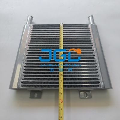Assemblée 4479181 EX70 de noyau de radiateur de réservoir de Spare Parts Radiator d'excavatrice