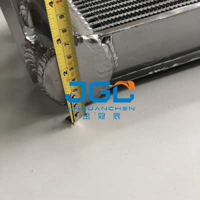 PC78US PC78US-6 PC78US-5 PC78 Excavateur refroidisseur d'huile hydraulique radiateur en aluminium réservoir d'eau 21W-03-31112