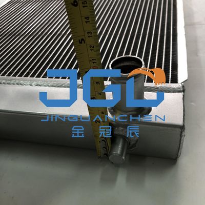 EX30 Pièces détachées pour excavatrice réservoir d'eau refroidisseur d'huile radiateur pour réservoir 4428333
