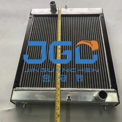 Pièces détachées de machines de construction EX55 Radiateur à réservoir d'eau 4611871 4467233 4487293