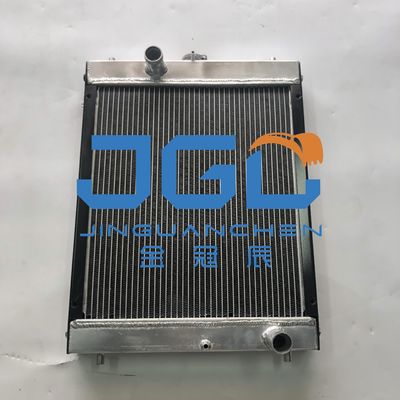 Pièces détachées de machines de construction EX55 Radiateur à réservoir d'eau 4611871 4467233 4487293