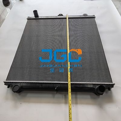 Pièces de machines de construction d'accessoires d'excavatrice de radiateur de réservoir EX180