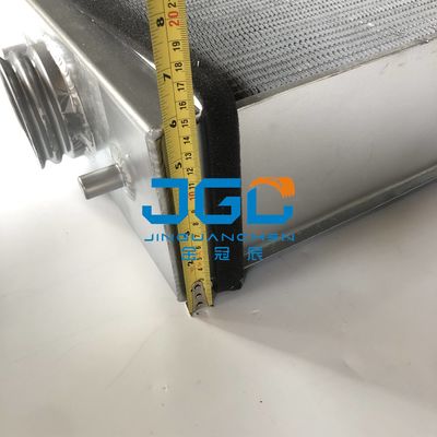 Excavatrice Construction Machinery Parts de radiateur de réservoir de l'eau PCD155AX-6