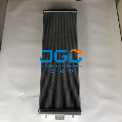 Excavatrice Construction Machinery Parts de radiateur de réservoir de l'eau PCD155AX-6