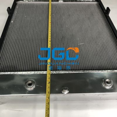 Accessoires de machines d'ingénierie de radiateur de réservoir d'eau du chargeur WA200-3