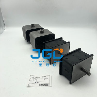 Pièces de pelles Doosan Daewoo DH130-7 adhésif antichoc en caoutchouc pour pieds de moteur.