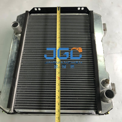 Radiateur à réservoir d'eau Yuchai YC35 pour excavatrice
