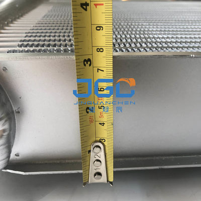 Parties de machines de construction ZAX120-3 refroidisseur à huile hydraulique pour excavateur hydraulique Hitachi 4682428