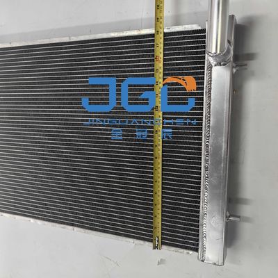 Pièces détachées pour excavatrice DX80 DH80-7 Pièces de refroidisseur hydraulique Réservoir d'eau DH80-7 Radiateur d'excavatrice 440211-00175