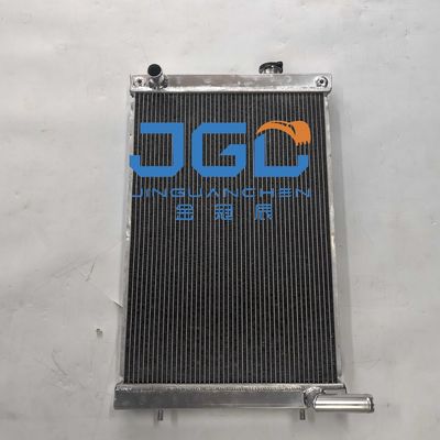 Pièces détachées pour excavatrice DX80 DH80-7 Pièces de refroidisseur hydraulique Réservoir d'eau DH80-7 Radiateur d'excavatrice 440211-00175