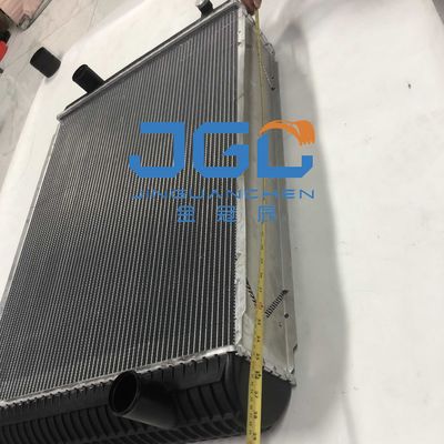 EC240 EC290 Réservoir d'eau du radiateur de l'excavatrice 11110705