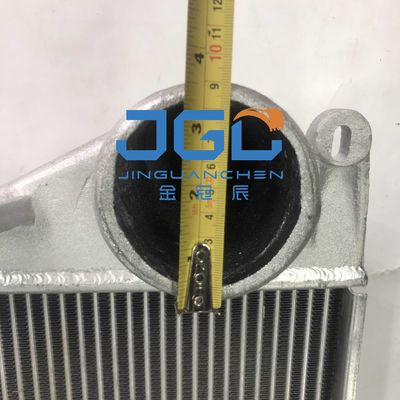 R225-7 R210LC-7 R210-7 R215-7 R220-7 Intercooler OE 11N8-43290 11N8-43291 Pour une excavatrice Hyundai