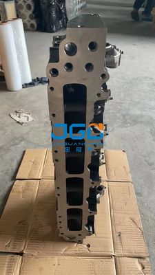 Parties de moteur diesel pour excavatrice 4HK1 6hk1 Tête de cylindre Assy 4HK1 Assemblage de tête de cylindre 8980083636