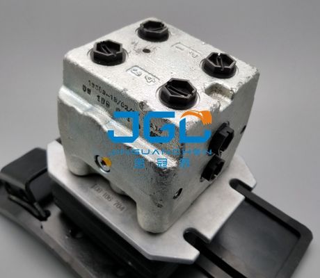 Sany SY55 SY75 SY65 soupape à pédales pour pièces hydrauliques de pelles
