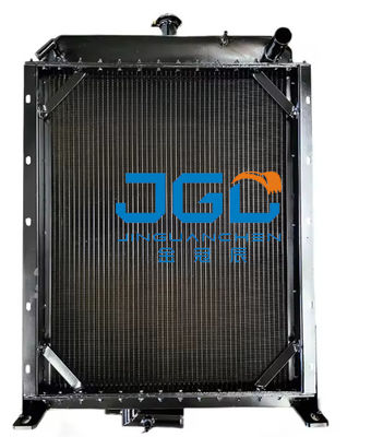 Directement de l'usine LG936 Cummins réservoir d'eau Radiateur en cuivre en aluminium
