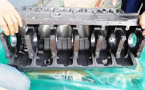 PC200-7 Excavateur 6D102 Bloc de cylindres moteur 6731-21-1170