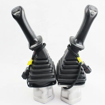 Excavateur à chaud DX6 PIN Un ensemble gauche et droite contrôle hydraulique joystick