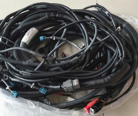 Le câble principal de l'appareil est fixé sur le harnais ZX330/360/200/240/450 pour les pelles 55643