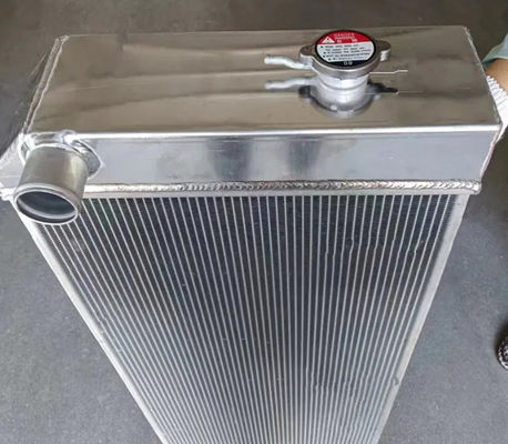 Réservoir d'eau pour excavatrice E324D E324DFM E324DL E325D E325DFM E325DL E326DL E329D E329DL Radiateur 353-5549 3535549 Pour excavatrice CAT