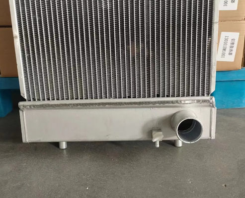 Réservoir d'eau pour excavateur E325D Radiateur 245-9207 433-1670 281-3601 347-9292 2459207 4331670 2813601 3479292 Pour excavateur