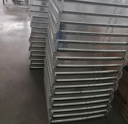 PC300-8 207-03-75121 Radiateur pour usine d'excavatrice Vente directe Haute précision