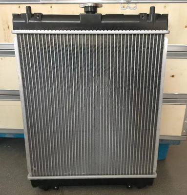 Rassemblement de radiateur de réservoir d'eau 4434315 pour excavatrice ZX50U ZX50U-2 ZX50UNA ZX55UR ZX55UR-HHE