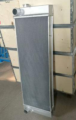 Le réservoir d'eau de l'excavateur ZAX360-3G Radiateur XB00001051 XB00004994