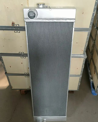 Le réservoir d'eau de l'excavateur ZAX360-3G Radiateur XB00001051 XB00004994