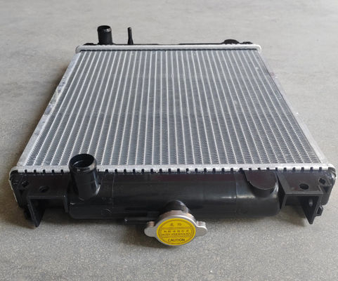 KX15 Radiateur réservoir d'eau Matériau en aluminium pour machines de construction