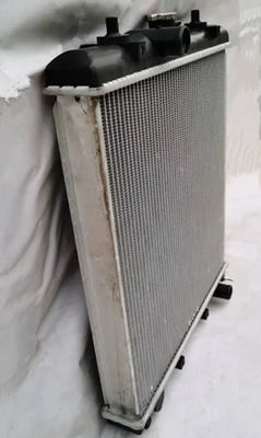 Réservoir d'eau de bonne qualité KX165 Radiateur pour l'usine d'excavatrice