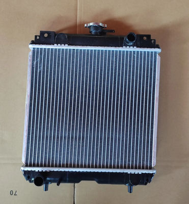 Radiateur à réservoir d'eau Assy RA221-42300 Pour les excavatrices Kubota U15 U17 U15-3 U17-3
