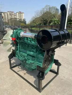 Assemblage du moteur D6E pour les machines d'ingénierie de la pelle Volvo EC210B