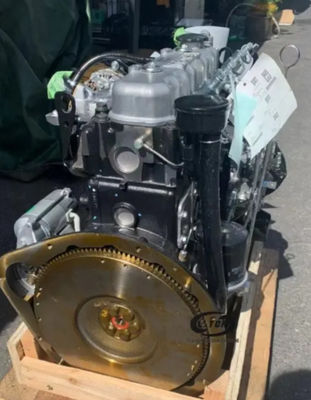 Parties de moteur de pelle Isuzu C240 Assemblage du moteur Haute qualité